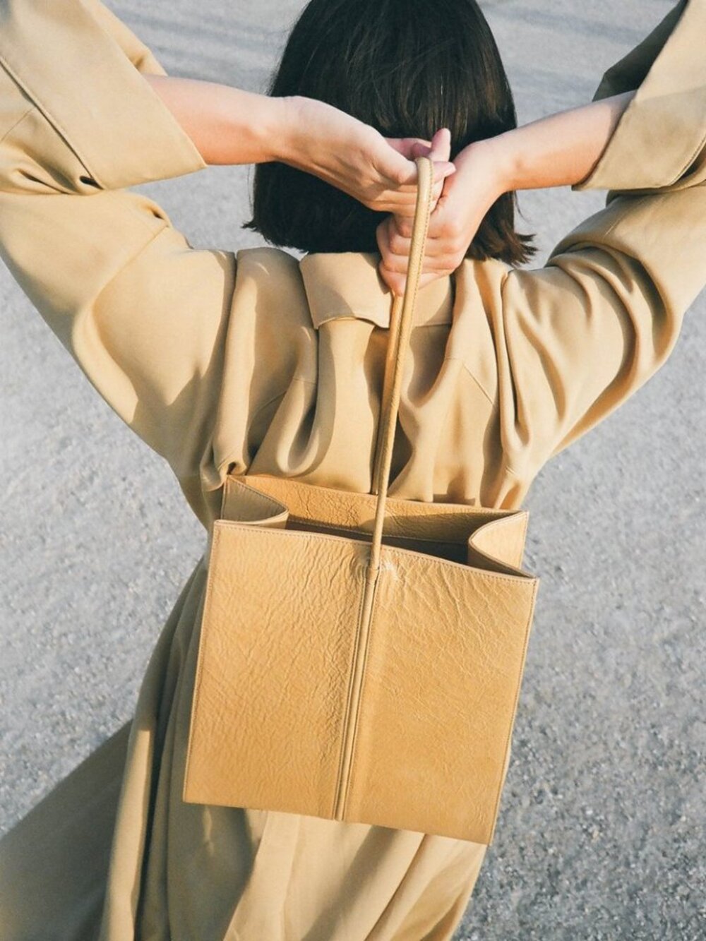 LOQ Miró Grande bag in Dijon Crinkle Patent